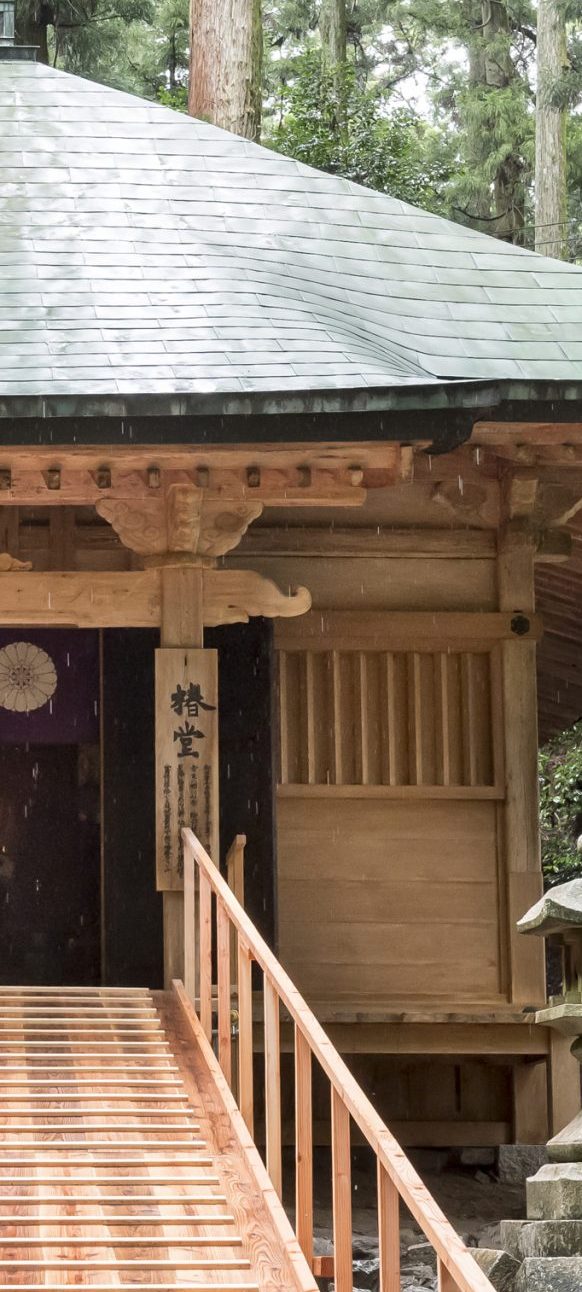 聖徳太子ゆかりの「椿堂」特別御開扉